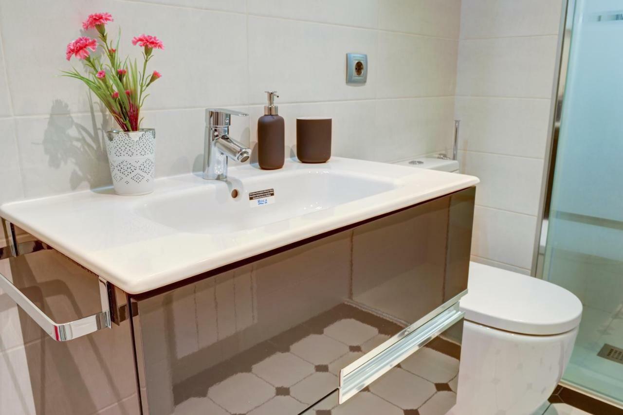 Apartamentos San Lazaro 2 سرقسطة المظهر الخارجي الصورة